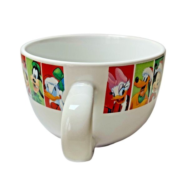 Disney Galerie Christmas coffee mug Mickey Minnie and friends soup bowl Cup - Picture 2 of 5